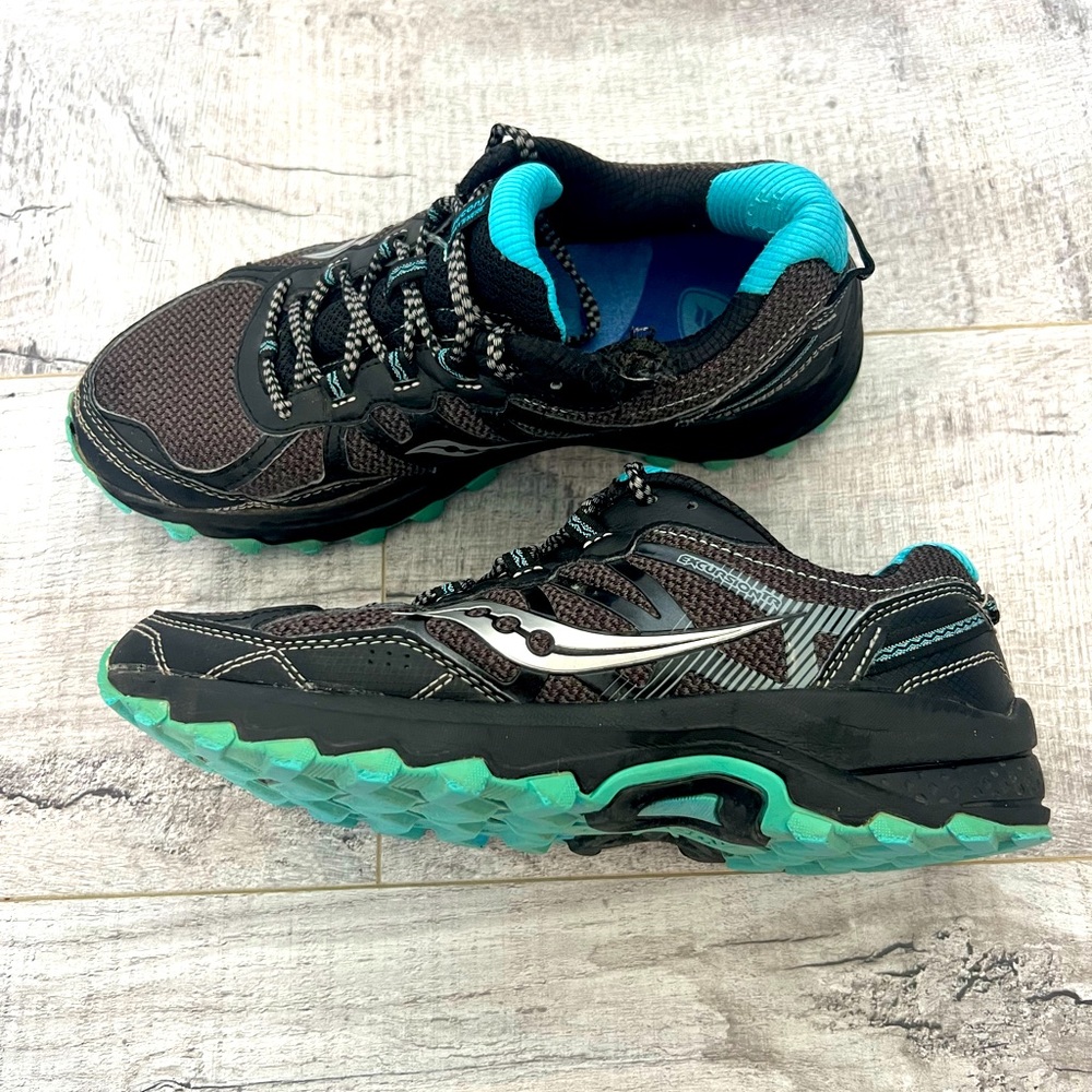 Saucony Excursion TR11 Women Running Shoes S10392-2 Black Sneakers Size 8 Teal